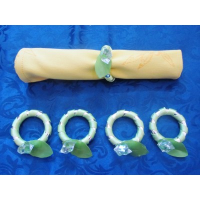 dekorativni prsten za salvete zeleni list